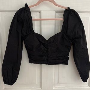 Lack crop top with puff sleeves